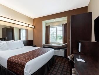 Hotel Microtel And