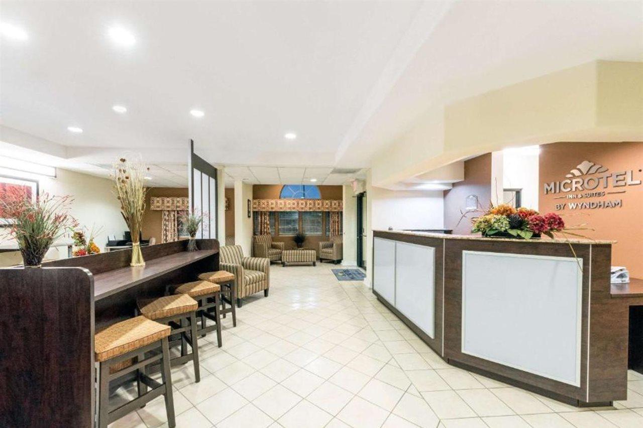 Hotel Microtel And Eagle Pass